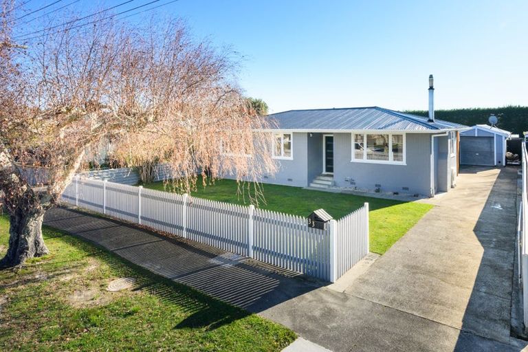 Photo of property in 33 Benmore Avenue, Cloverlea, Palmerston North, 4412