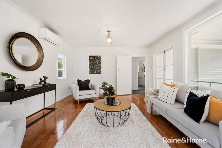 Photo of property in 176 East Street, Greytown, 5712