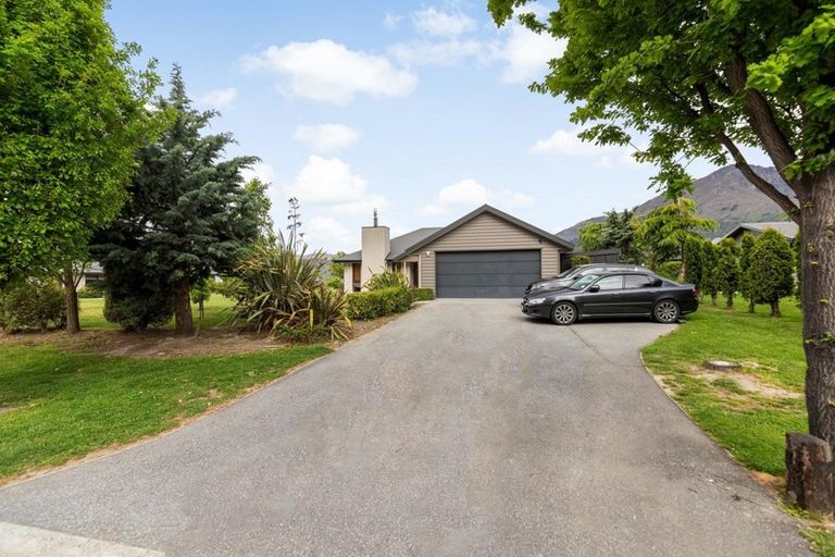 Photo of property in 77 Ferry Hill Drive, Lower Shotover, Queenstown, 9371
