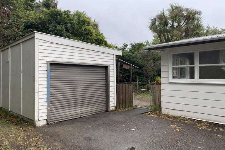 Photo of property in 130 Sievers Grove, Cannons Creek, Porirua, 5024