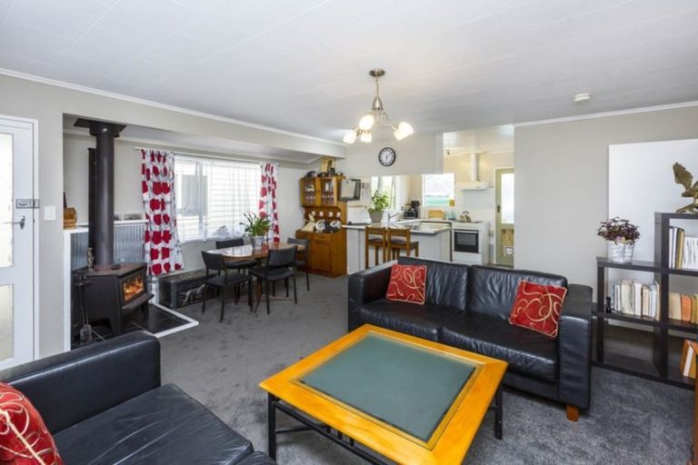 Photo of property in 43c Mcparland Street, Ebdentown, Upper Hutt, 5018