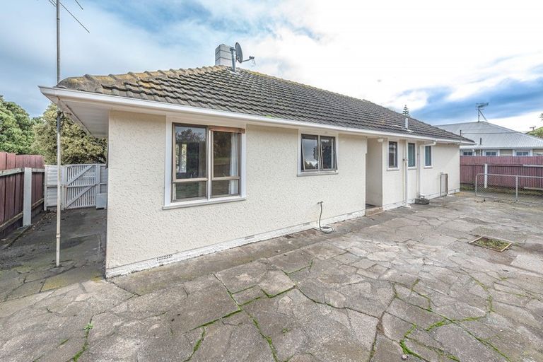 Photo of property in 82 Polson Street, Castlecliff, Whanganui, 4501