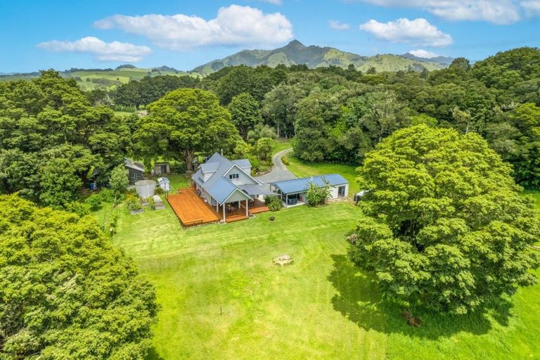 Photo of property in 141 Tauraroa Road, Maungakaramea, Whangarei, 0178