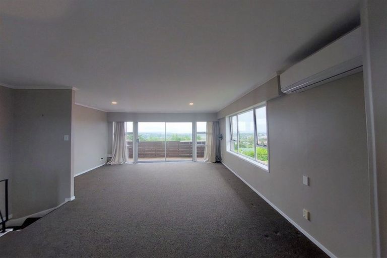 Photo of property in 5/60 West Coast Road, Glen Eden, Auckland, 0602