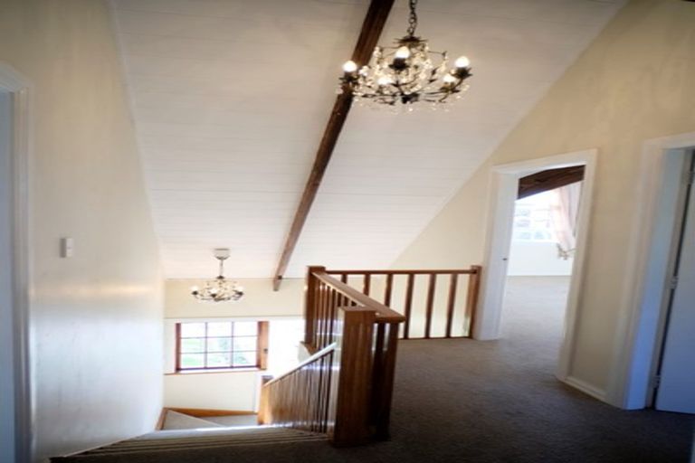 Photo of property in 28 Albatross Close, Whitby, Porirua, 5024