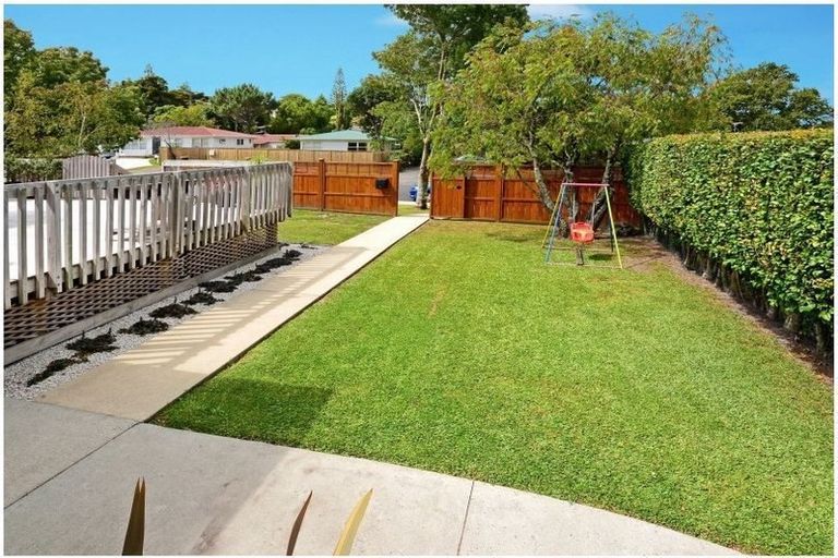 Photo of property in 26 Lynden Avenue, Hillcrest, Auckland, 0627