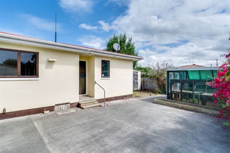 Photo of property in 25 Bright Crescent, Maraenui, Napier, 4110