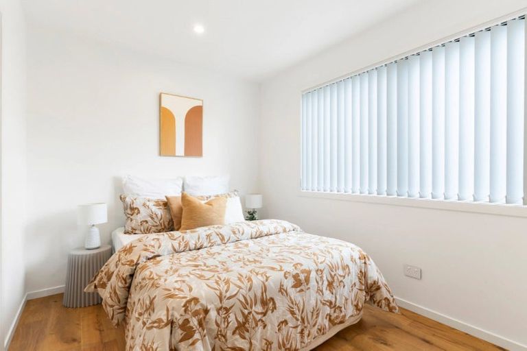 Photo of property in 5a Glendhu Road, Bayview, Auckland, 0629