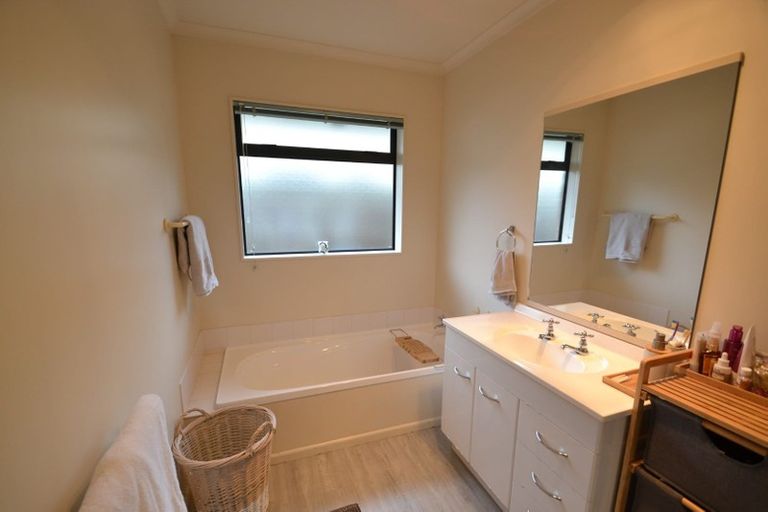 Photo of property in 363 Suffolk Road, Stoke, Nelson, 7011