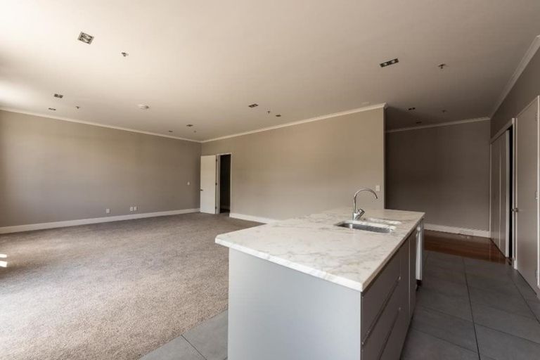 Photo of property in Augusta Apartments, 30/254 Willis Street, Te Aro, Wellington, 6011