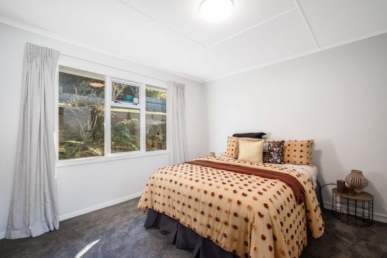 Photo of property in 4 Bledisloe Crescent, Wainuiomata, Lower Hutt, 5014