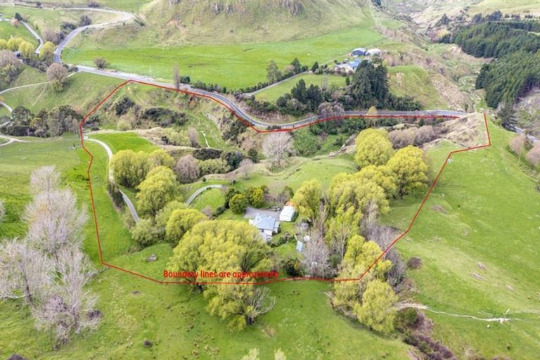 Photo of property in 1506 Waimarama Road, Waimarama, Havelock North, 4294