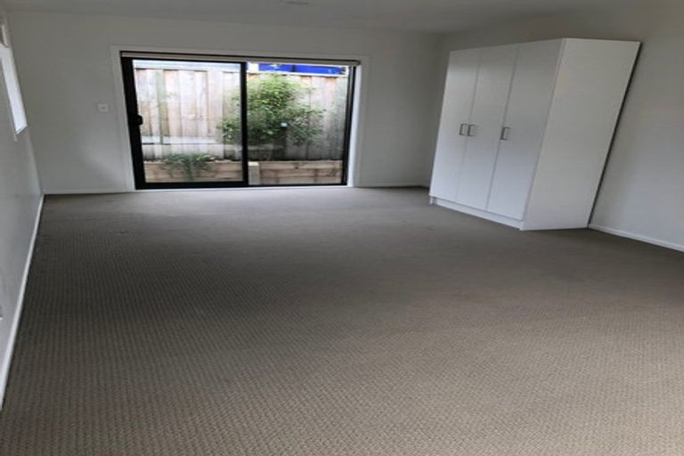 Photo of property in 40 Trinidad Road, Sunnynook, Auckland, 0620