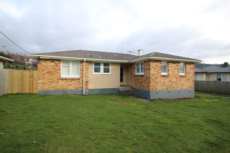 Photo of property in 10 Bellingham Crescent, Fordlands, Rotorua, 3015