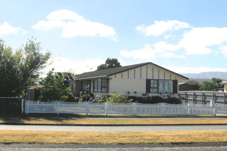 Photo of property in 98 Totara Park Road, Totara Park, Upper Hutt, 5018