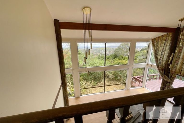 Photo of property in 112 Point View Drive, East Tamaki Heights, Auckland, 2016