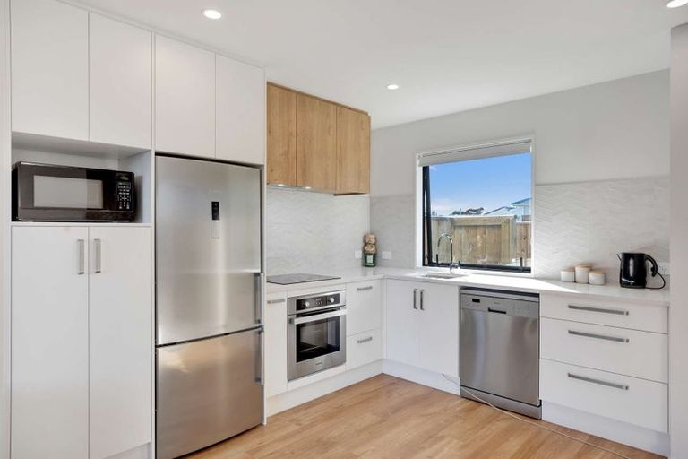 Photo of property in 2/9 Marcroft Street, Woolston, Christchurch, 8062