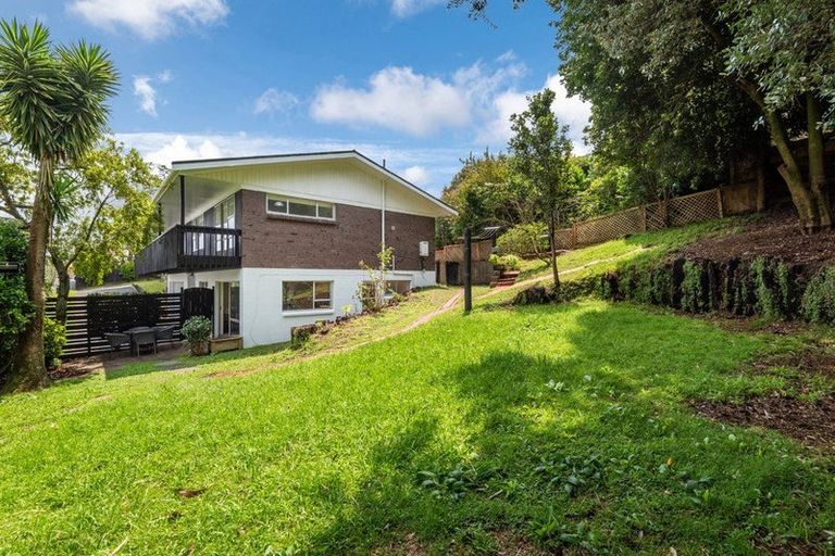 Photo of property in 4 Sispara Place, Beach Haven, Auckland, 0626