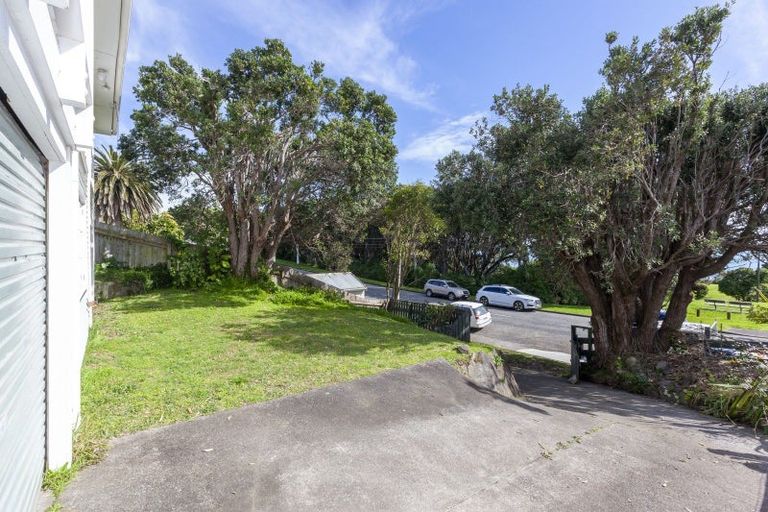 Photo of property in 116 Wellington Road, Paekakariki, 5034