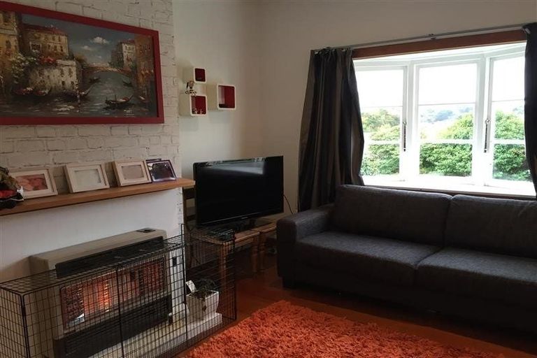 Photo of property in 6 Hathaway Avenue, Karori, Wellington, 6012