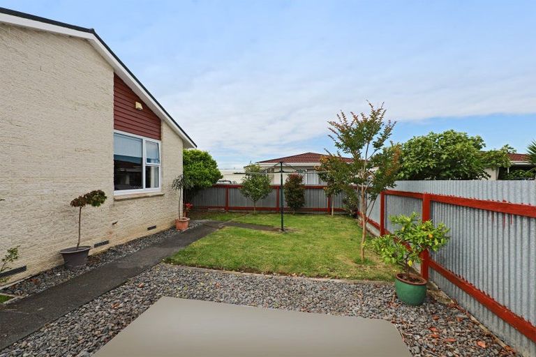 Photo of property in 87 Riverbend Road, Onekawa, Napier, 4110