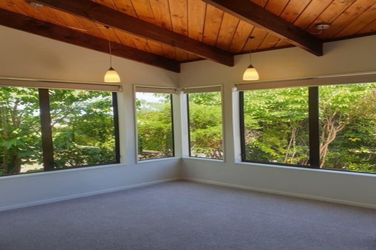 Photo of property in 127 Winara Avenue, Waikanae, 5036