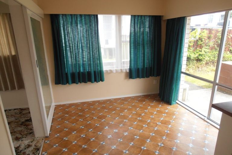 Photo of property in 11 Glenfield Place, Brookfield, Tauranga, 3110