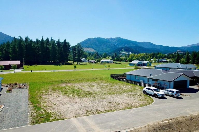 Photo of property in 4 Balfour Way, Hanmer Springs, 7334