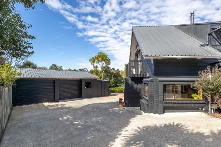 Photo of property in 3 Muriwai Road, Waimauku, 0812