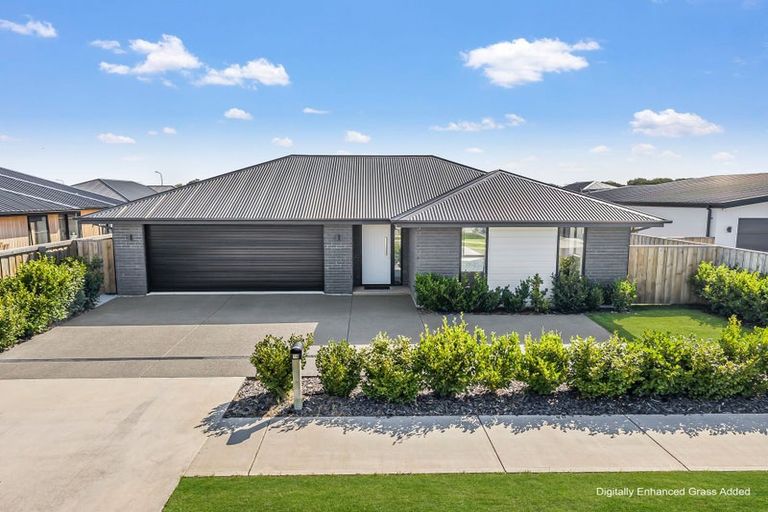 Photo of property in 18 Nathaniel Archer Street, Woodend, 7610