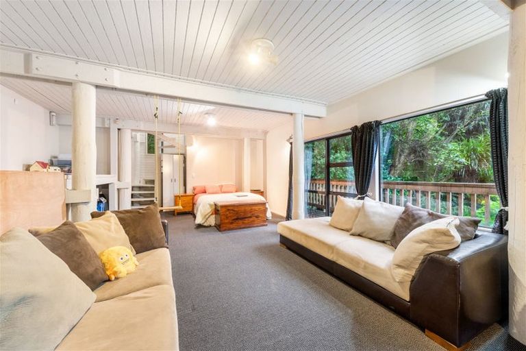Photo of property in 40 Tanekaha Road, Titirangi, Auckland, 0604