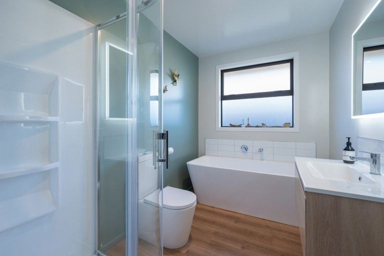 Photo of property in 5 Esher Lane, Richmond, 7020