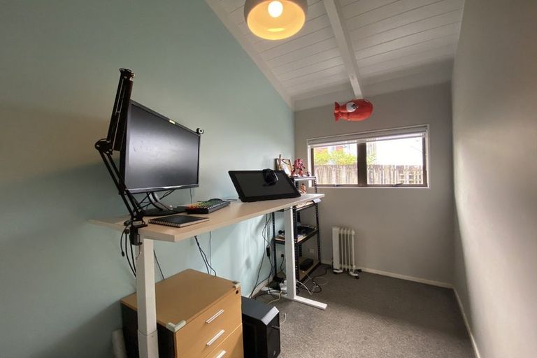 Photo of property in 6 Lingham Crescent, Torbay, Auckland, 0630