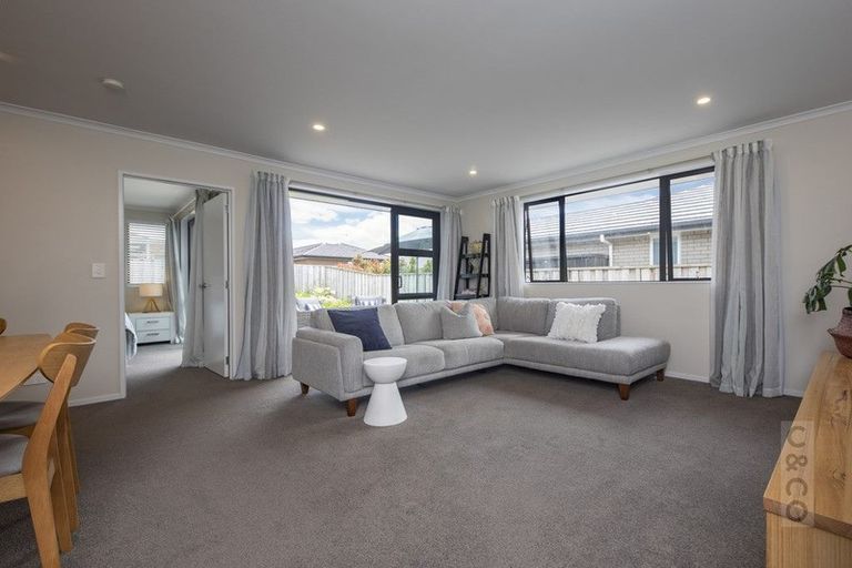 Photo of property in 12 Turpin Road, Riverhead, 0820