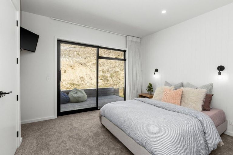 Photo of property in 3 Te Roera Drive, Taradale, Napier, 4112