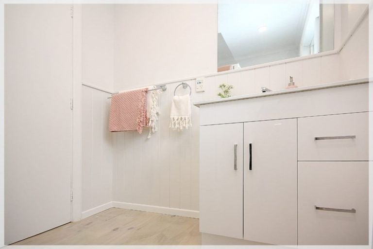 Photo of property in 16 Roosevelt Street, Levin, 5510