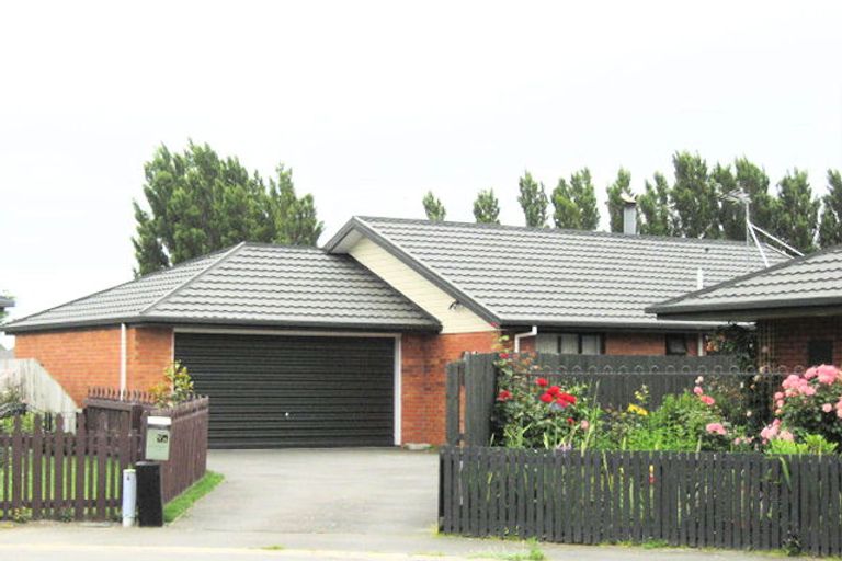 Photo of property in 1/7 Bayside Lane, Bromley, Christchurch, 8062