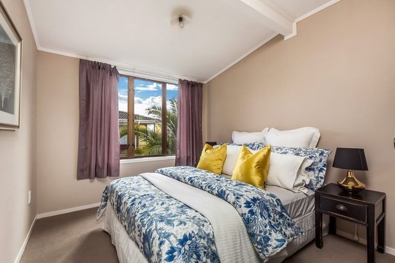 Photo of property in 85 Kiwi Esplanade, Mangere Bridge, Auckland, 2022