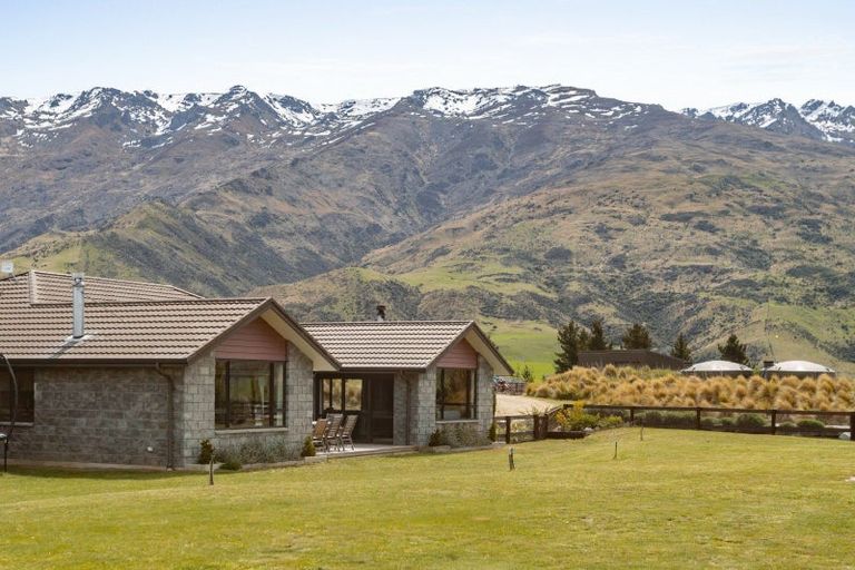 Photo of property in 11 Macmillan Lane, Mount Pisa, Cromwell, 9383