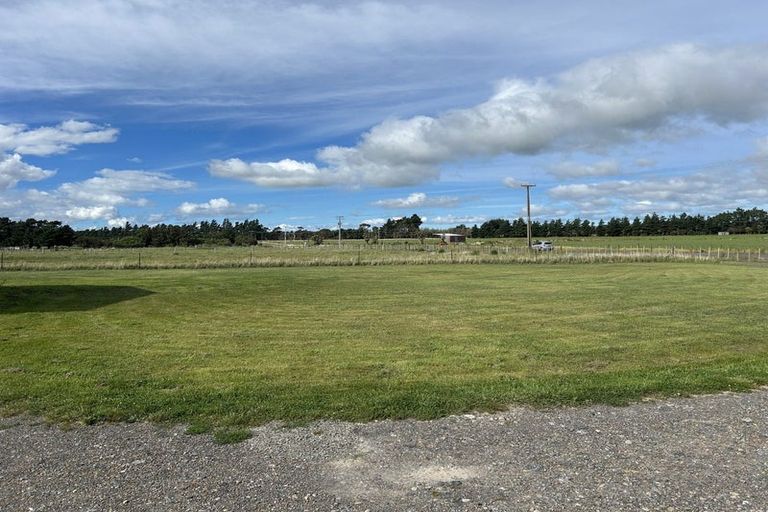 Photo of property in 370 Western Lake Road, Western Lake, Featherston, 5773