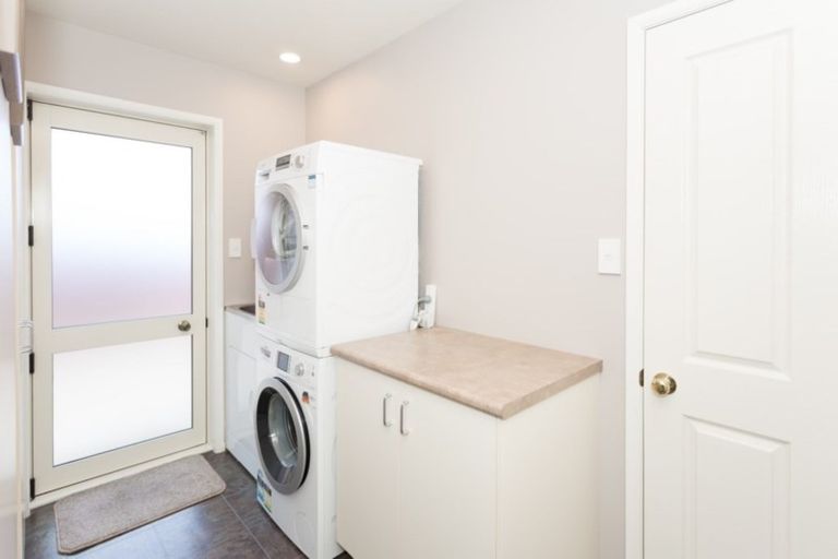 Photo of property in 7 Dunmurry Place, Casebrook, Christchurch, 8051