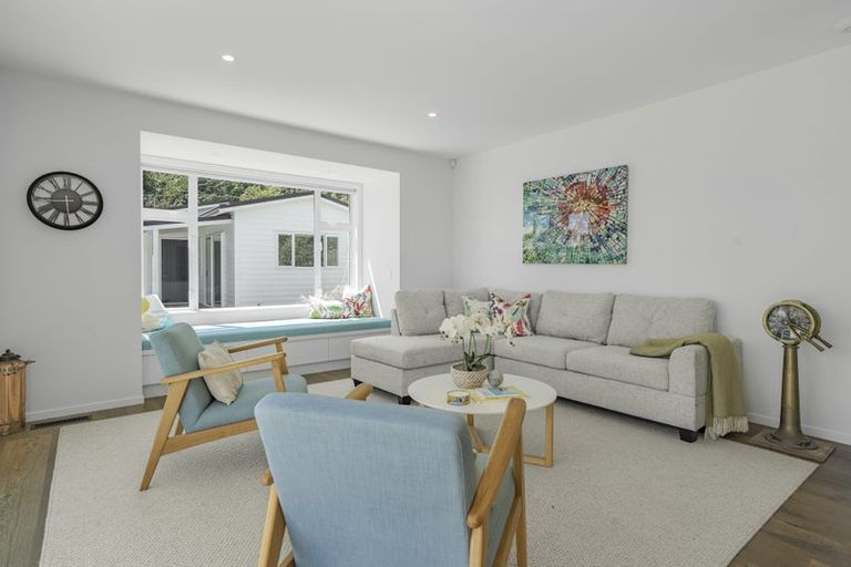 Photo of property in 23 Pukatea Street, Eastbourne, Lower Hutt, 5013