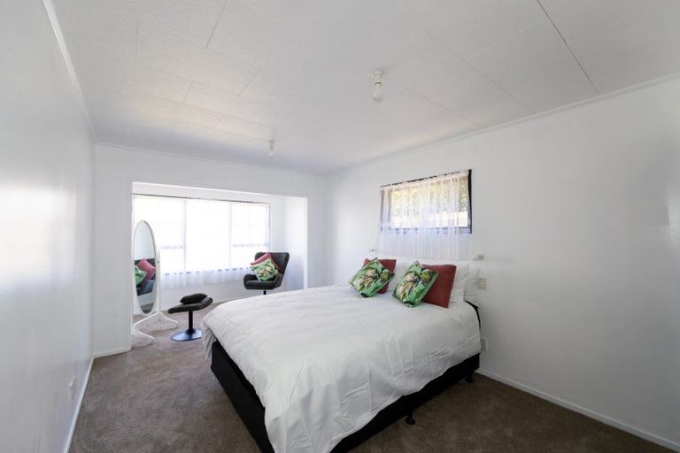 Photo of property in 230 Flaxmere Avenue, Flaxmere, Hastings, 4120