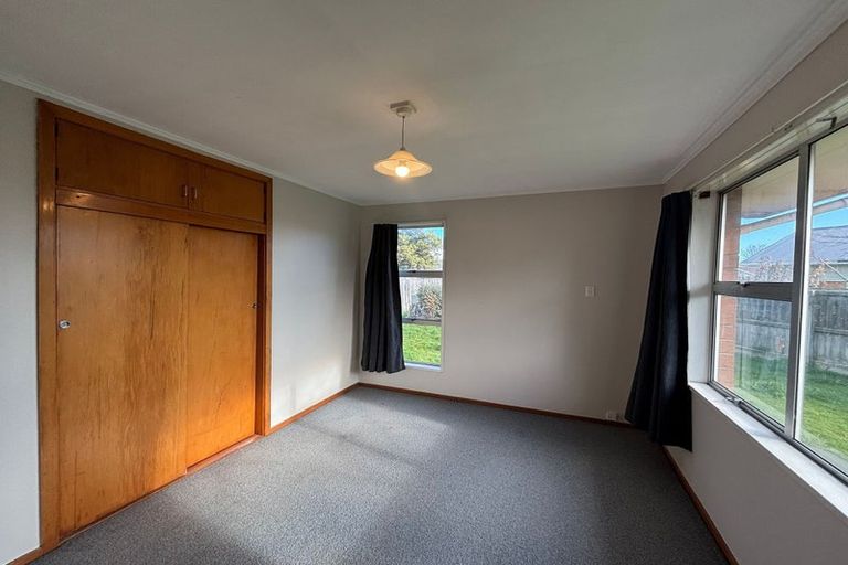 Photo of property in 25b Medina Crescent, Parklands, Christchurch, 8083