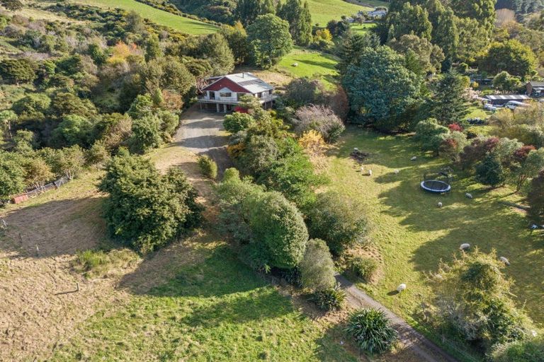 Photo of property in 121 Hall Road, Sawyers Bay, Port Chalmers, 9023