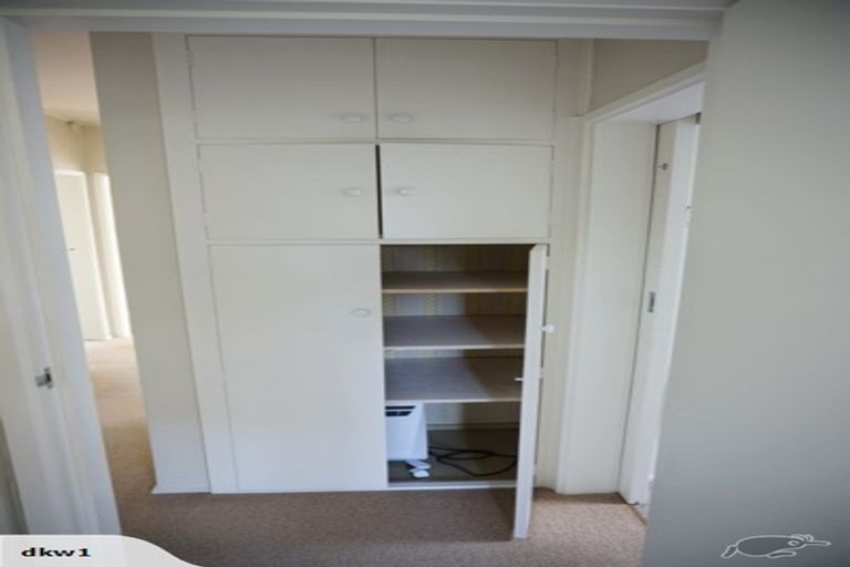 Photo of property in 83 Holly Road, St Albans, Christchurch, 8014