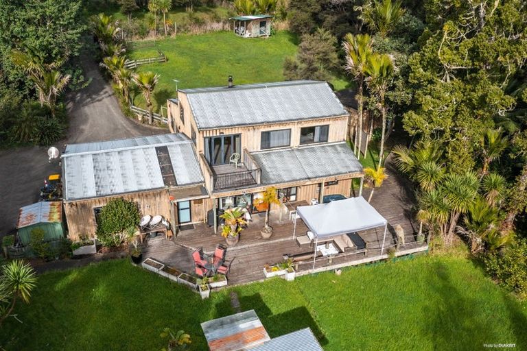 Photo of property in 16 Jack Barry Road, Waitoki, Albany, 0794