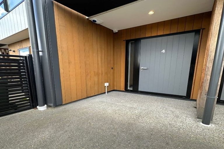 Photo of property in 4/117 Buckley Avenue, Hobsonville, Auckland, 0616