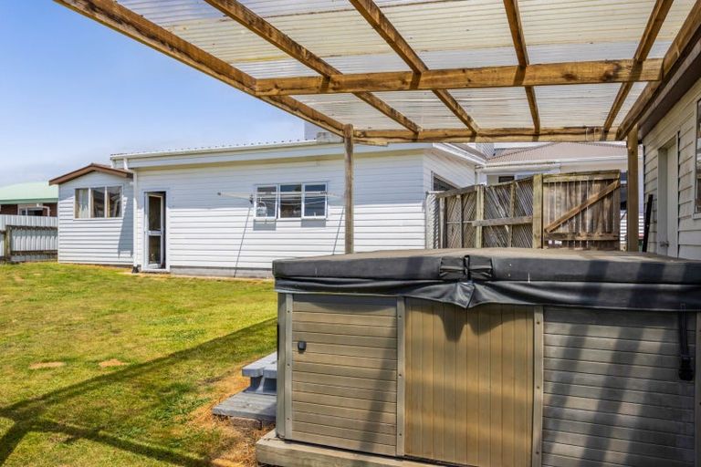 Photo of property in 43 Brown Street, Inglewood, 4330