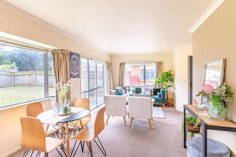 Photo of property in 2 Pohutukawa Grove, Titahi Bay, Porirua, 5022